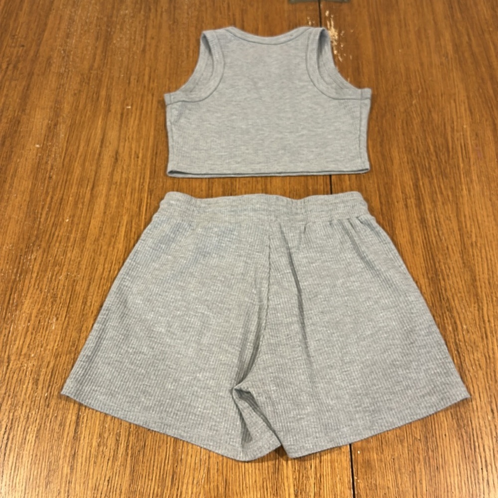 AMAZON Basics Gray Ribbed Set - Picture 7 of 7